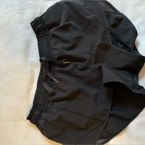 Lululemon hotty hot black shorts